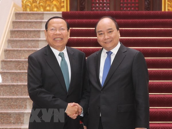 越南政府总理阮春福会见柬埔寨计划部大臣蔡唐 ảnh 1 越南政府总理阮春福会见柬埔寨计划部大臣蔡唐 ảnh 1