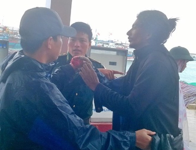 海上遇险的一名印度籍船员获及时救治 ảnh 1