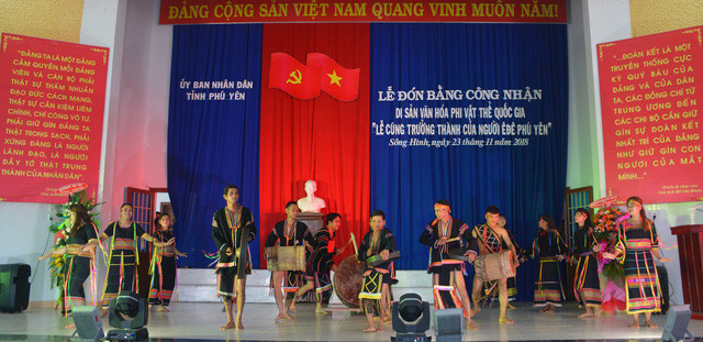 富安省埃地族成人礼成为国家级非物质文化遗产 ảnh 2