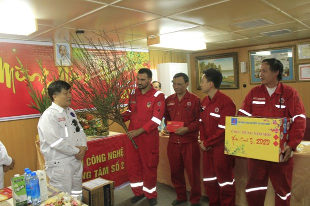 在钻井平台和石油工程上提前过春节 ảnh 1 在钻井平台和石油工程上提前过春节 ảnh 1