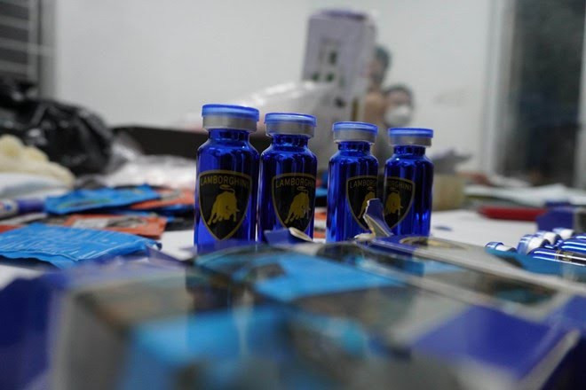 胡志明市警方侦破一起大规模非法运输制毒原料案 ảnh 1 胡志明市警方侦破一起大规模非法运输制毒原料案 ảnh 1