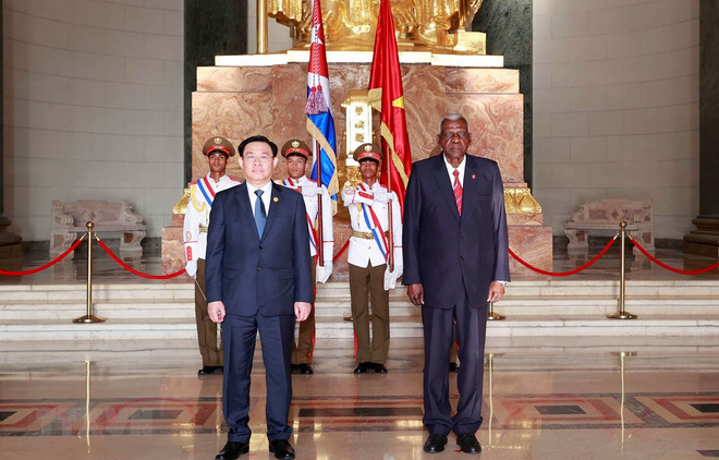 古巴专家:越南国会王廷惠访古之旅成果丰硕 ảnh 1  古巴专家:越南国会王廷惠访古之旅成果丰硕 ảnh 1