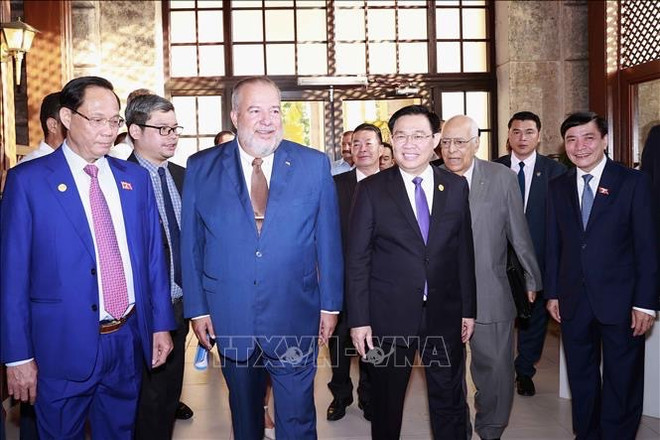 越南-古巴:推动双边经贸投资合作与两国政治外交关系相称 ảnh 1 越南-古巴:推动双边经贸投资合作与两国政治外交关系相称 ảnh 1