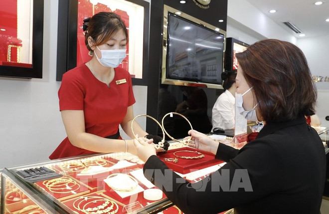 4月27日上午越南国内黄金卖出价下降5万越盾 ảnh 1