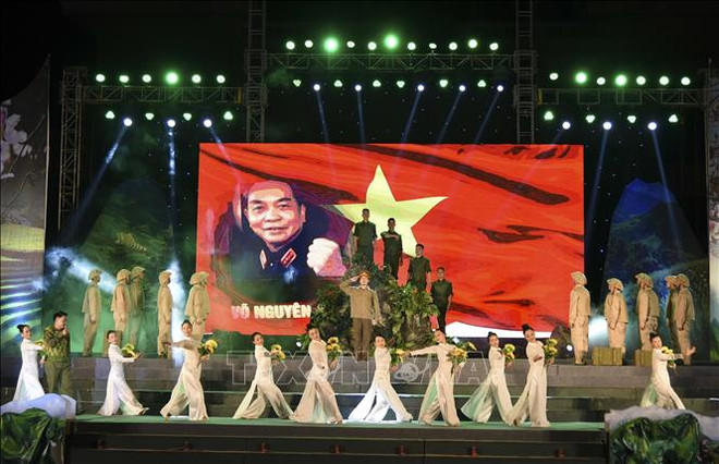为奠边府大捷70周年纪念典礼阅兵游行做好准备 ảnh 1 为奠边府大捷70周年纪念典礼阅兵游行做好准备 ảnh 1