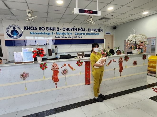 首例胎儿心血管病宫内介入治疗的儿科患者出院 ảnh 1