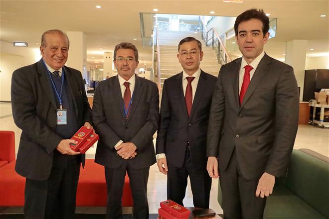 越南国家审计长吴文俊在联合国会议期间开展双边活动 ảnh 2 越南国家审计长吴文俊在联合国会议期间开展双边活动 ảnh 2