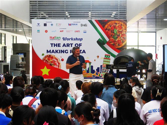 芹苴意大利食品科技节举行 ảnh 1 芹苴意大利食品科技节举行 ảnh 1