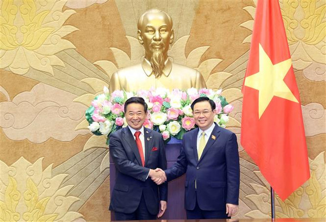 越南国会主席王廷惠会见日本经济团体联合会代表团 ảnh 1 越南国会主席王廷惠会见日本经济团体联合会代表团 ảnh 1