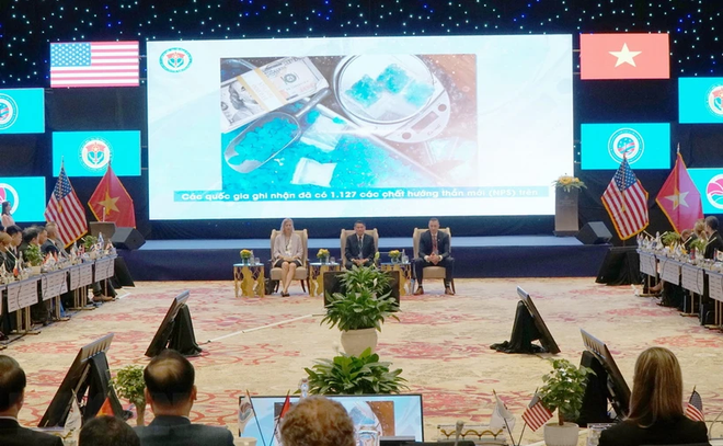 越美合力打击和防范涉毒犯罪 ảnh 1 越美合力打击和防范涉毒犯罪 ảnh 1