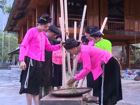 再现安沛省扁糯米节 保护传承文化特色 ảnh 1