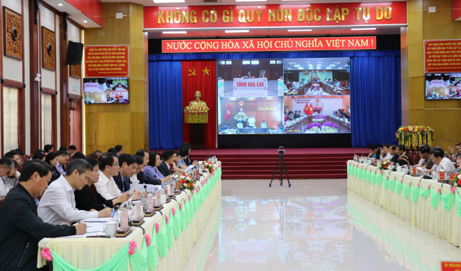 陈流光副总理:西原地区各省须加快三项国家目标计划实施进度 ảnh 2 陈流光副总理:西原地区各省须加快三项国家目标计划实施进度 ảnh 2