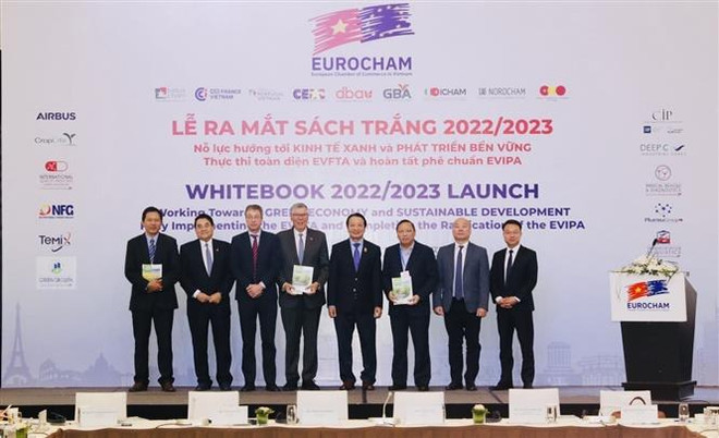 越南欧洲商会发表2022-2023年白皮书 ảnh 2 越南欧洲商会发表2022-2023年白皮书 ảnh 2