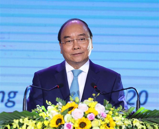 阮春福总理:医务人员们是疫情防抗阻击战一支坚强的冲锋队 ảnh 2 阮春福总理:医务人员们是疫情防抗阻击战一支坚强的冲锋队 ảnh 2