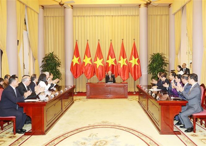 越共中央总书记、国家主席阮富仲会见外国新任驻越大使 ảnh 3 越共中央总书记、国家主席阮富仲会见外国新任驻越大使 ảnh 3