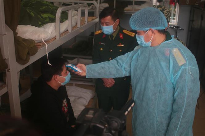 新冠肺炎疫情:各地方对从疫区回来的人员进行严格监管和隔离 ảnh 1 新冠肺炎疫情:各地方对从疫区回来的人员进行严格监管和隔离 ảnh 1