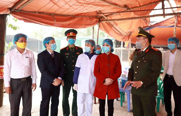 新冠肺炎疫情：越南卫生部引导关注来自疫区人员的身体健康状况 ảnh 1