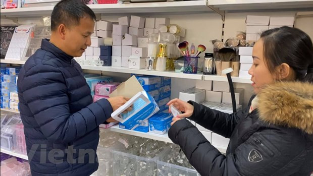 新冠肺炎疫情:旅居东欧越南人心系祖国 ảnh 1 新冠肺炎疫情:旅居东欧越南人心系祖国 ảnh 1