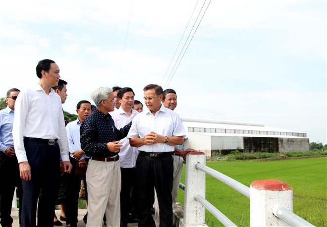 越南祖国阵线中央委员会主席陈青敏会见老挝建国阵线代表团 ảnh 2 越南祖国阵线中央委员会主席陈青敏会见老挝建国阵线代表团 ảnh 2