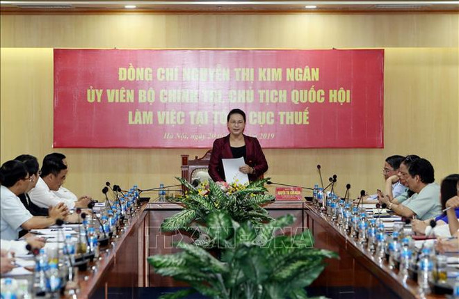 越南国会主席阮氏金银莅临国家税务总局调研 ảnh 1 越南国会主席阮氏金银莅临国家税务总局调研 ảnh 1