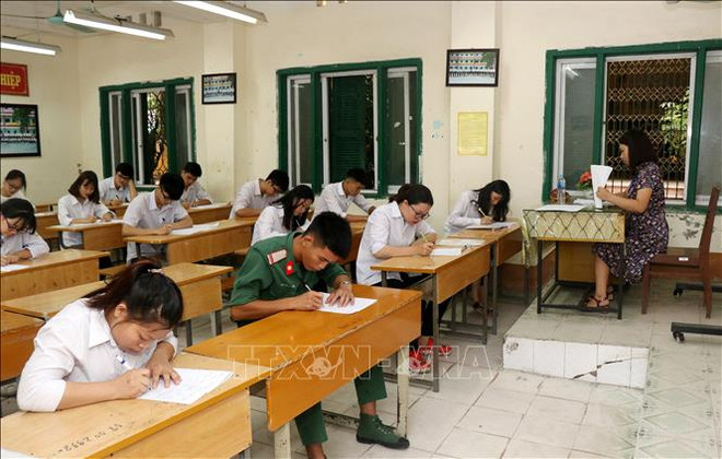 2019年国家高中毕业和大学入学统一考试 全国88万名考生进入考场 ảnh 1 2019年国家高中毕业和大学入学统一考试 全国88万名考生进入考场 ảnh 1