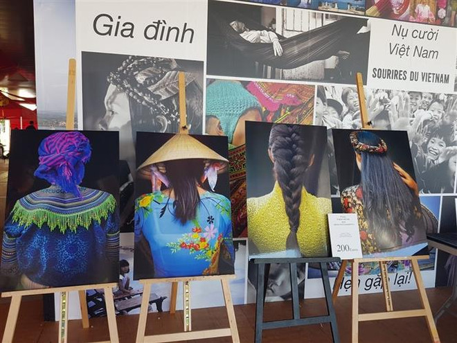 越南文化亮相法国舒瓦西勒鲁瓦市文化节 ảnh 2 越南文化亮相法国舒瓦西勒鲁瓦市文化节 ảnh 2