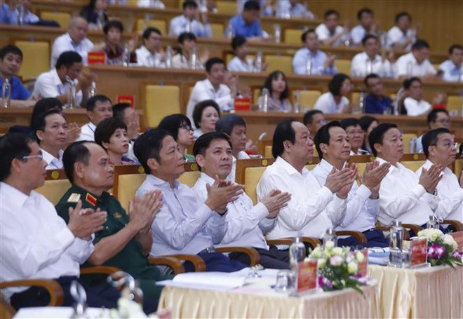 政府总理阮春福:北部重点经济区继续发挥全国政治、经济和文化中心 ảnh 2 政府总理阮春福:北部重点经济区继续发挥全国政治、经济和文化中心 ảnh 2