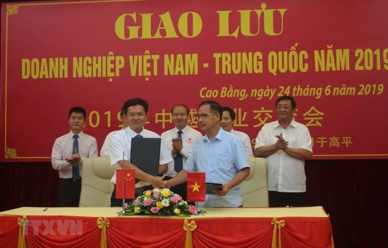 越南高平与中国百色经济区管委会第九次会晤在高平省举行 ảnh 1 越南高平与中国百色经济区管委会第九次会晤在高平省举行 ảnh 1