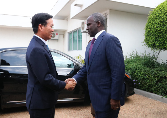 越共中央宣教部部长武文赏会见科特迪瓦总理和国家勋位委员会主席 ảnh 2 越共中央宣教部部长武文赏会见科特迪瓦总理和国家勋位委员会主席 ảnh 2