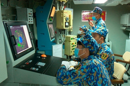 越南人民海军代表团首次参加国际军事比赛:在国际赛场上锤炼本领 ảnh 4 越南人民海军代表团首次参加国际军事比赛:在国际赛场上锤炼本领 ảnh 4