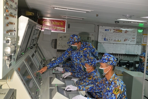 越南人民海军代表团首次参加国际军事比赛:在国际赛场上锤炼本领 ảnh 5 越南人民海军代表团首次参加国际军事比赛:在国际赛场上锤炼本领 ảnh 5