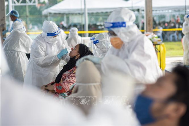 东南亚新冠肺炎疫情:马来西亚、印尼报告单日新增确诊病例创新高 ảnh 1 东南亚新冠肺炎疫情:马来西亚、印尼报告单日新增确诊病例创新高 ảnh 1