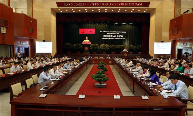 越共胡志明市第十届委员会第22次全体会议落幕 ảnh 2 越共胡志明市第十届委员会第22次全体会议落幕 ảnh 2