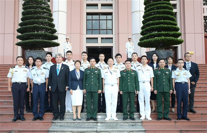 潘文江会见日本国防部代表团 ảnh 2 潘文江会见日本国防部代表团 ảnh 2