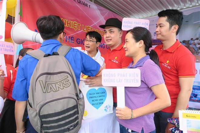 为实现终结艾滋病目标而行动起来 ảnh 2