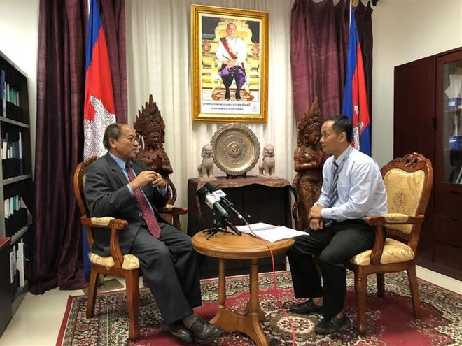 柬埔寨领导:柬越关系继续不断向前发展 ảnh 1 柬埔寨领导:柬越关系继续不断向前发展 ảnh 1