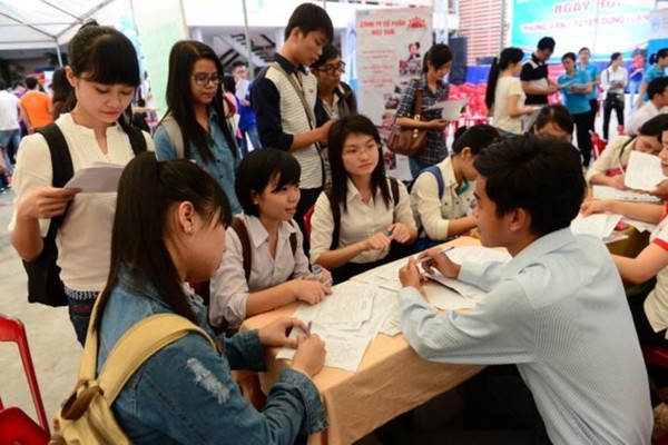 劳工证审批制度改革为外国劳工提供便利 ảnh 1 劳工证审批制度改革为外国劳工提供便利 ảnh 1