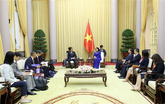 国家副主席邓氏玉盛会见神奈川县知事黑岩佑治 ảnh 2 国家副主席邓氏玉盛会见神奈川县知事黑岩佑治 ảnh 2