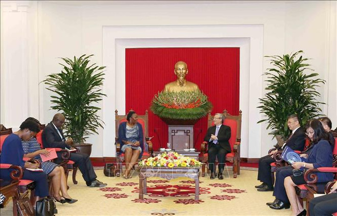 陈国旺会见莫桑比克信息局局长 ảnh 1 陈国旺会见莫桑比克信息局局长 ảnh 1