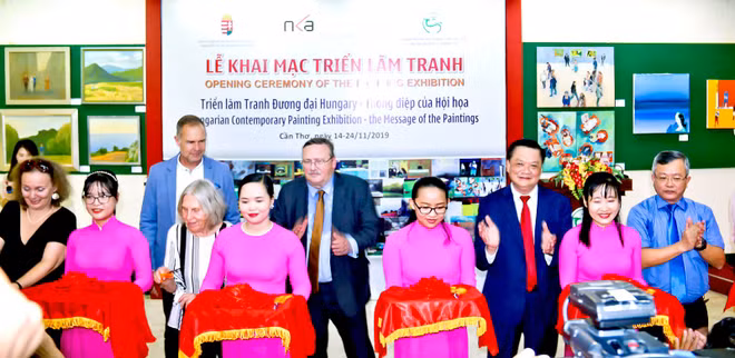 越南芹苴市与匈牙利促进教育领域中的合作 ảnh 2 越南芹苴市与匈牙利促进教育领域中的合作 ảnh 2