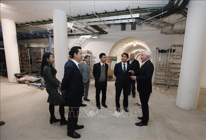 河内市代表团对以色列与英国进行工作访问 ảnh 1 河内市代表团对以色列与英国进行工作访问 ảnh 1