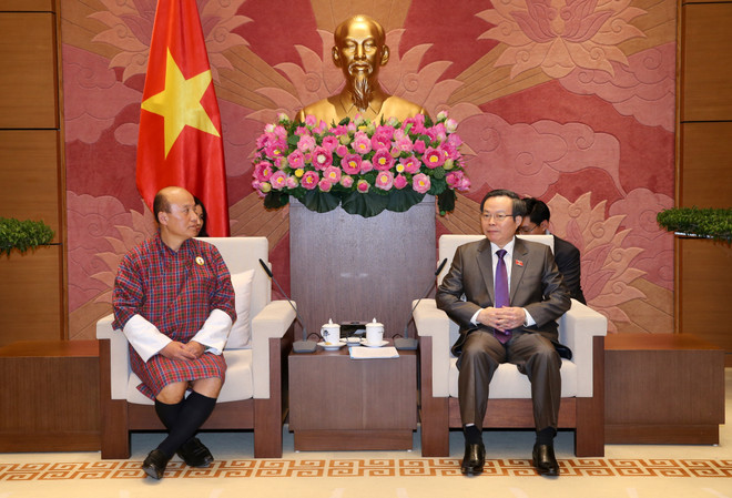 越南国会副主席冯国显会见不丹审计署审计长切细·克桑 ảnh 1 越南国会副主席冯国显会见不丹审计署审计长切细·克桑 ảnh 1