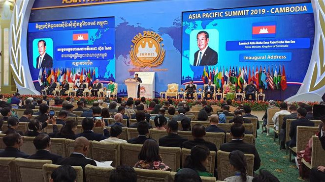 越南驻柬埔寨大使武光明出席2019年亚太首脑会晤 ảnh 2 越南驻柬埔寨大使武光明出席2019年亚太首脑会晤 ảnh 2