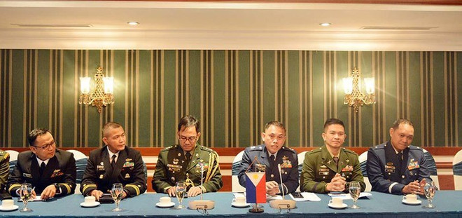 越南与菲律宾青年军官交流活动在河内举行 ảnh 1 越南与菲律宾青年军官交流活动在河内举行 ảnh 1