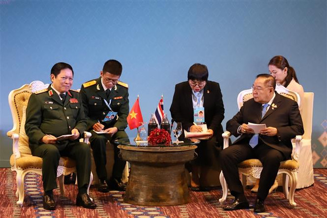越南国防部长吴春历会见泰国副总理和印尼防长 ảnh 1 越南国防部长吴春历会见泰国副总理和印尼防长 ảnh 1