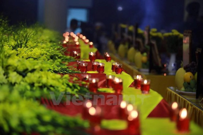 老挝总理通伦就越南两架飞机失事事件向越南政府总理致慰问电 ảnh 1