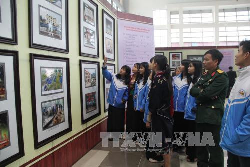 “胡伯伯与清化—清化实践胡伯伯教诲”资料图片展正式开幕 ảnh 2 “胡伯伯与清化—清化实践胡伯伯教诲”资料图片展正式开幕 ảnh 2