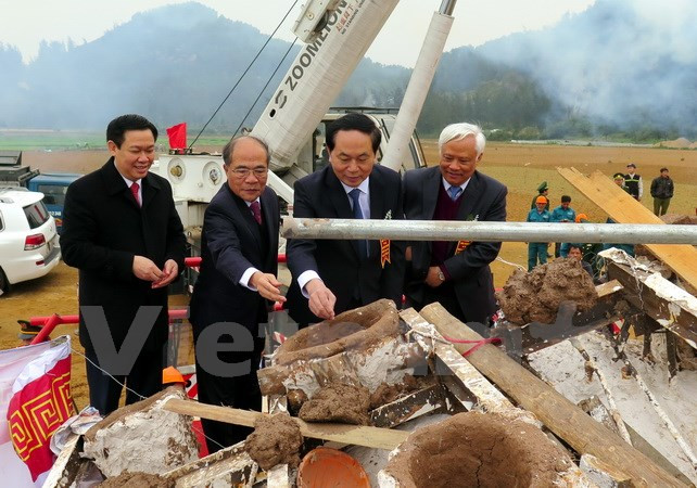 国家主席陈大光出席梅黑帝庙落成典礼及梅黑帝塑像铸造仪式 ảnh 1