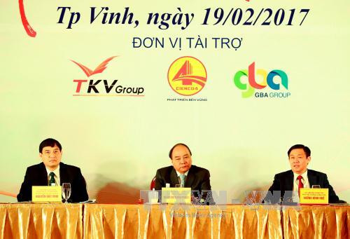 阮春福总理：对乂安省投资的投资商应制定长期有效的投资战略 ảnh 1