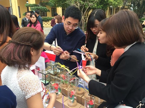 ”北京东盟文化之旅”交流会在河内举行 ảnh 1